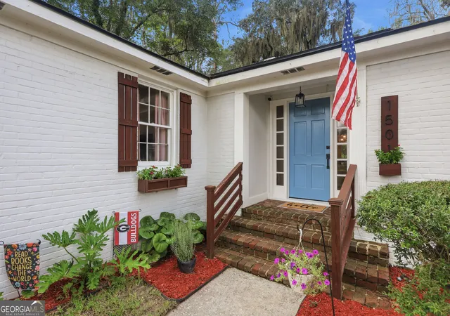 Photo 3 of Single family home for sale at 1501 E 55th Street, Savannah, GA 31404 | MLS# 10843157 | Listing updated on 2026-09-10