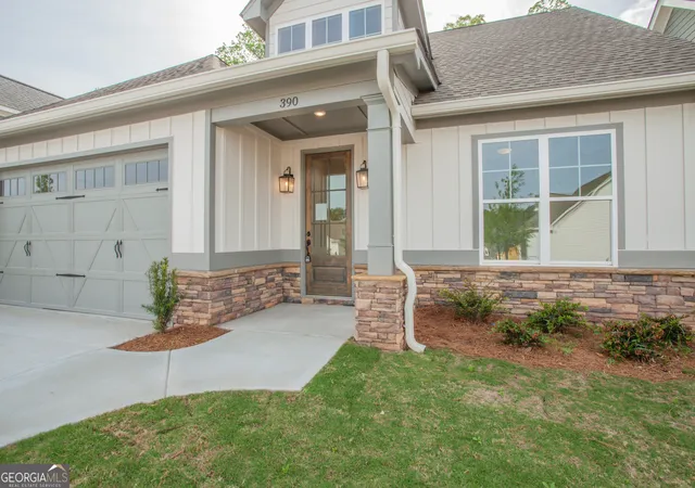 Photo 2 of Single family home for sale at 390 Maple View, Carrollton, GA 30117 | MLS# 10610114 | Listing updated on 2026-09-17