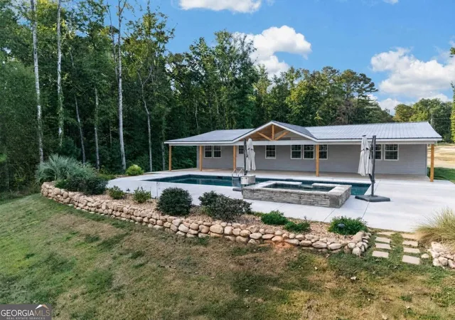 Photo 1 of Manufactured home for sale at 105 Blue Branch Dr, Eatonton, GA 31024 | MLS# 10846256 | Listing updated on 2026-09-30