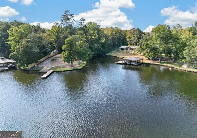 Photo 3 of Manufactured home for sale at 105 Blue Branch Dr, Eatonton, GA 31024 | MLS# 10846256 | Listing updated on 2026-09-30