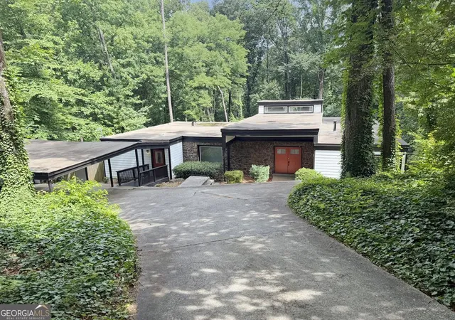 Photo 4 of Single family home for sale at 2788 Galahad Dr Ne, Atlanta, GA 30345 | MLS# 10804159 | Listing updated on 2026-09-03