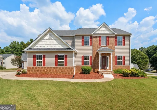 Photo 1 of Single family home for sale at 901 Ctr Bay Dr, Villa Rica, GA 30180 | MLS# 10840222 | Listing updated on 2026-09-04