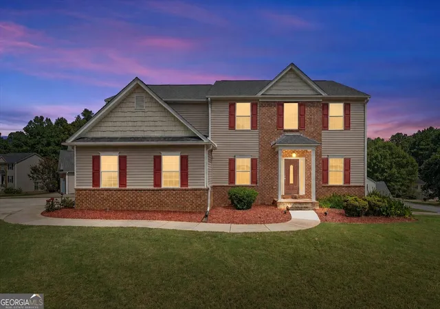Photo 2 of Single family home for sale at 901 Ctr Bay Dr, Villa Rica, GA 30180 | MLS# 10840222 | Listing updated on 2026-09-04