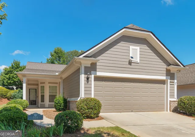 Photo 2 of Single family home for sale at 358 Sandy Springs Dr, Griffin, GA 30223 | MLS# 10841512 | Listing updated on 2026-09-21