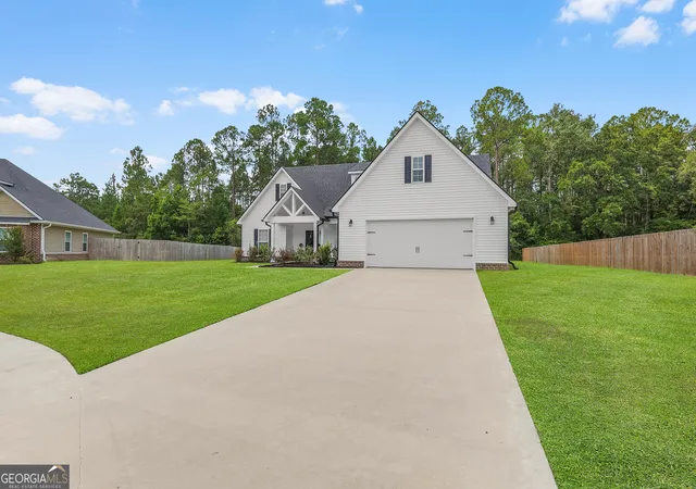 Photo 3 of Single family home for sale at 166 Se Baker Fld Ln, Ludowici, GA 31316 | MLS# 10830556 | Listing updated on 2026-09-04