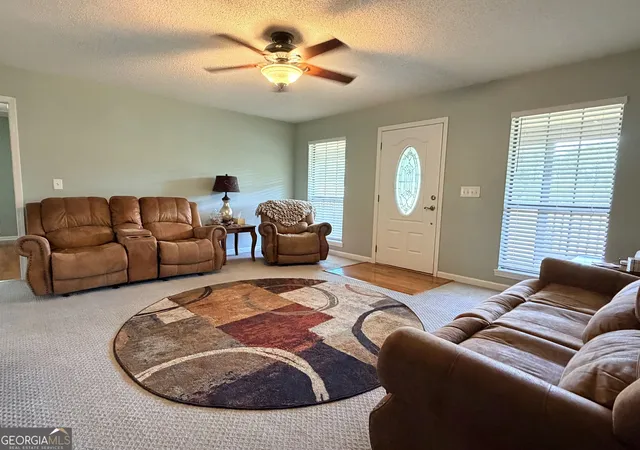 Photo 3 of Sale Pending at 916 Fort Lamar Rd, Commerce, GA 30530 | MLS# 10843483 | Listing updated on 2026-09-22