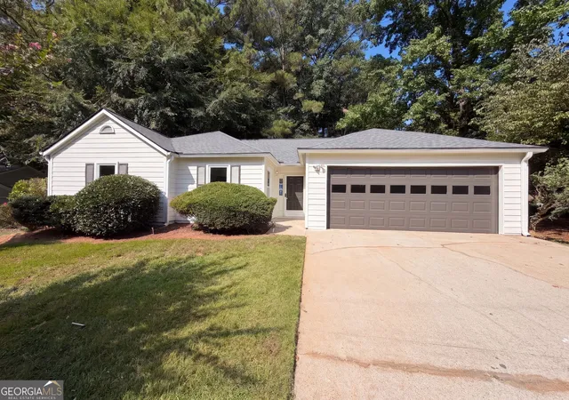 Photo 1 of Single family home for sale at 3725 Windy Hl Dr Se, Conyers, GA 30013 | MLS# 10848882 | Listing updated on 2026-09-24