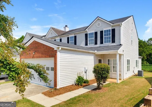 Photo 1 of Townhouse for sale at 123 Benfield Cir, Cartersville, GA 30121 | MLS# 10851521 | Listing updated on 2026-10-07