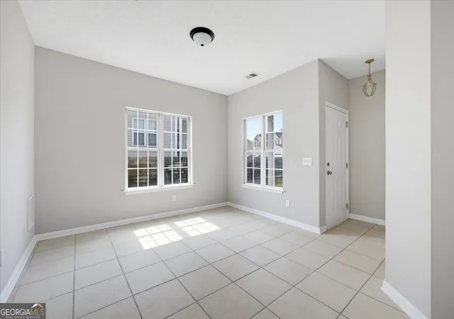 Photo 4 of Townhouse for sale at 123 Benfield Cir, Cartersville, GA 30121 | MLS# 10851521 | Listing updated on 2026-10-07