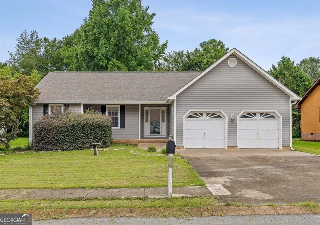 Single family home for sale at 4518 Kings Lake Ct, Chattanooga, TN 37416 | MLS# 10837915
