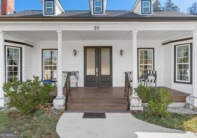Photo 3 of Single family home for sale at 211 Cobb St, Palmetto, GA 30268 | MLS# 10847003 | Listing updated on 2026-10-07