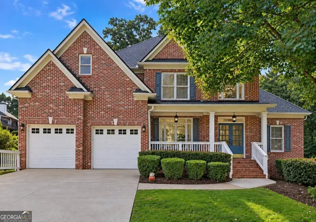 Photo 1 of Single family home for sale at 5370 Avonshire Ln, Cumming, GA 30040 | MLS# 10850820 | Listing updated on 2026-10-07