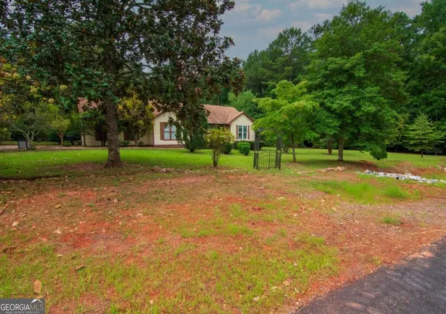 Photo 2 of Single family home for sale at 200 Sullivan Cir, Pine Mountain, GA 31822 | MLS# 10842002 | Listing updated on 2026-09-08