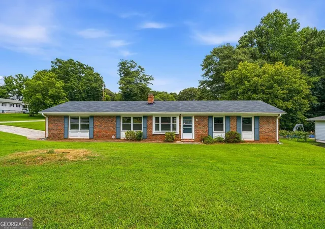 Single family home for sale at 224 Stone Ml Ln NW, Marietta, GA 30064 | MLS# 10853391