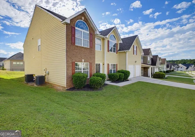 Photo 2 of Single family home for sale at 4117 Eldon Dr, Fairburn, GA 30213 | MLS# 10845999 | Listing updated on 2026-09-28