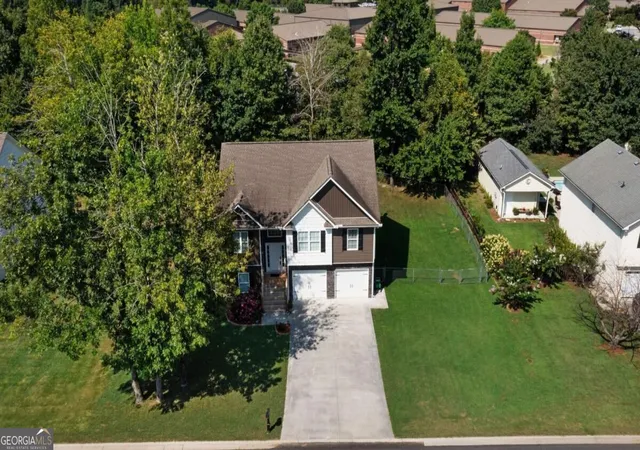 Photo 2 of Single family home for sale at 315 Wildwood Cir Se, Calhoun, GA 30701 | MLS# 10838382 | Listing updated on 2026-09-16