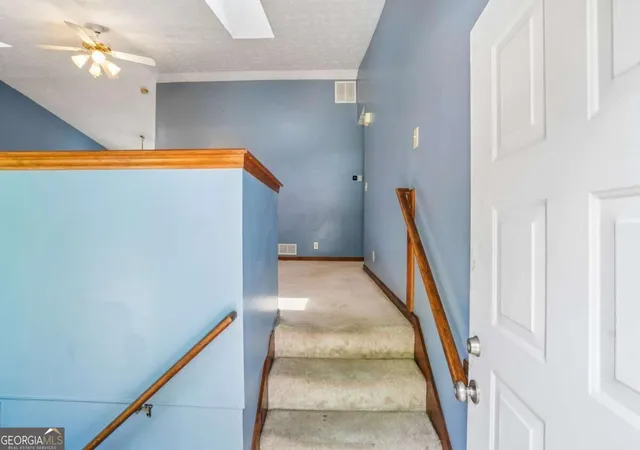 Photo 4 of Single family home for sale at 659 Sunshine Tr NW, Acworth, GA 30102 | MLS# 10845939 | Listing updated on 2026-09-28