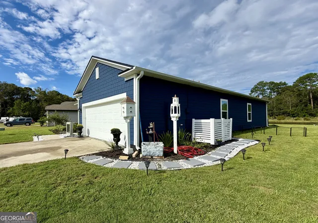 Photo 3 of Single family home for sale at 202 Pistachio Ln, Kingsland, GA 31548 | MLS# 10850132 | Listing updated on 2026-10-05