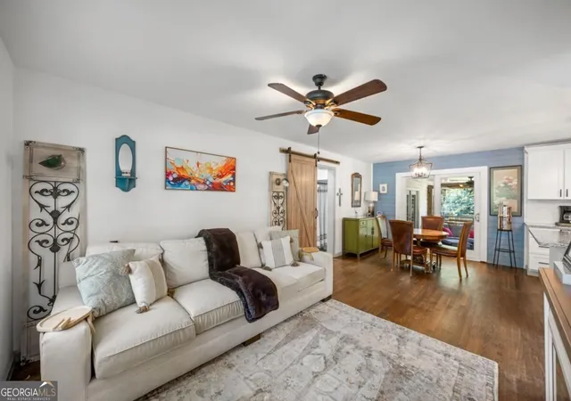 Photo 4 of Single family home for sale at 3202 Highland Dr SE, Smyrna, GA 30080 | MLS# 10844281 | Listing updated on 2026-09-11