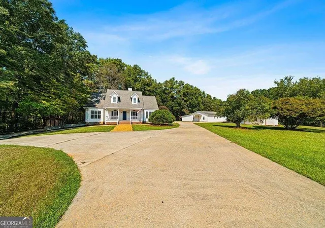 Photo 3 of Single family home for sale at 295 State Rte 5, Roopville, GA 30170 | MLS# 10850016 | Listing updated on 2026-10-05