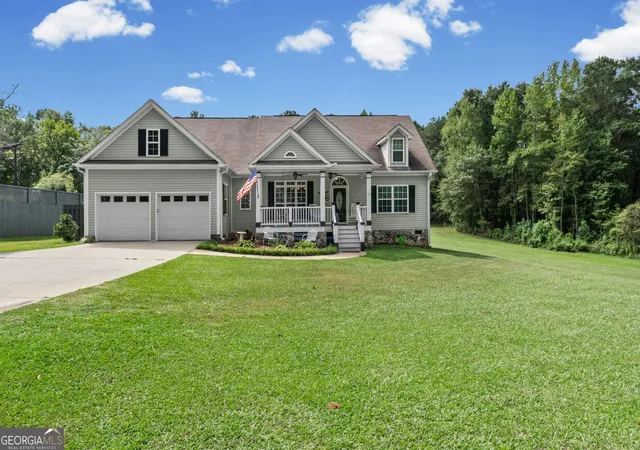 Photo 2 of Single family home for sale at 207 Dr Elliott Rd, Newnan, GA 30263 | MLS# 10843627 | Listing updated on 2026-09-10