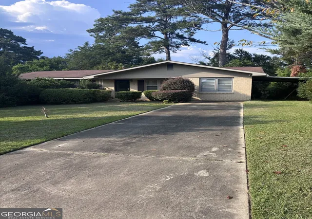 Photo 1 of Sale Pending at 97 Karen Ct, Warner Robins, GA 31088 | MLS# 10850045 | Listing updated on 2026-09-25