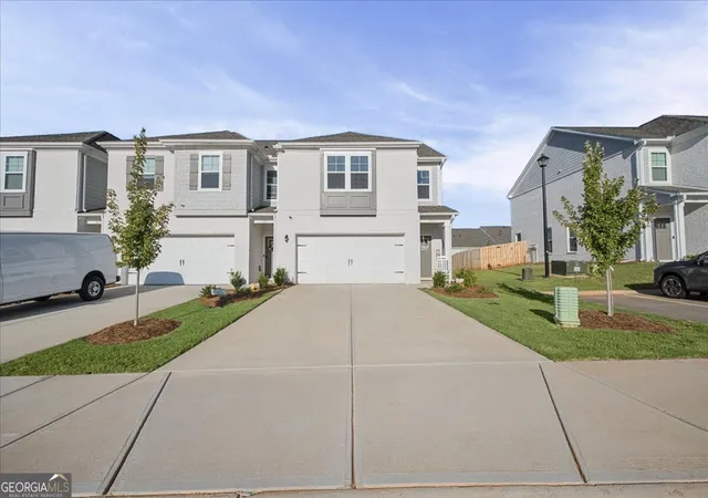Photo 3 of Townhouse for sale at 325 Heavenly Holw Pl, Mcdonough, GA 30253 | MLS# 10849375 | Listing updated on 2026-10-02