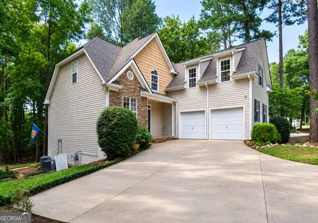 Photo 2 of Single family home for sale at 90 Teal Ct, Senoia, GA 30276 | MLS# 10838152 | Listing updated on 2026-09-20