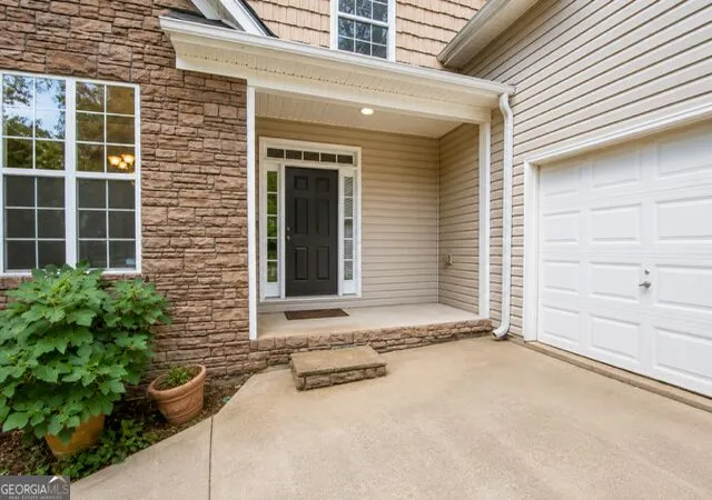 Photo 3 of Single family home for sale at 90 Teal Ct, Senoia, GA 30276 | MLS# 10838152 | Listing updated on 2026-09-20