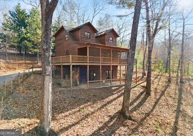 Photo 3 of Single family home for sale at 234 Old Indian Trl, Blue Ridge, GA 30513 | MLS# 10846514 | Listing updated on 2026-09-30