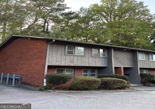 Photo 3 of Townhouse for sale at 1612 Briarcliff Rd Ne #1, Atlanta, GA 30306 | MLS# 10844178 | Listing updated on 2026-09-25