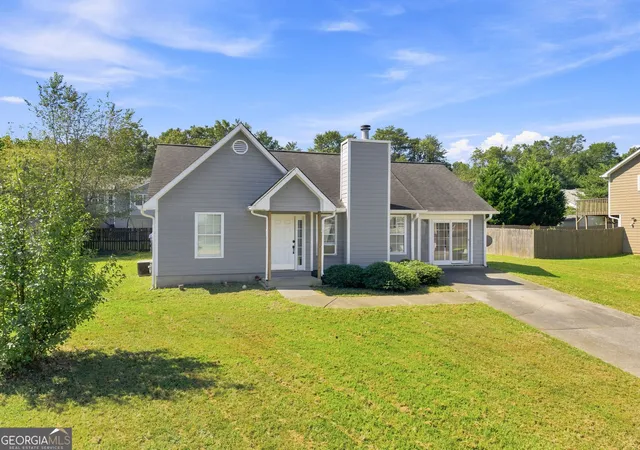 Photo 3 of Single family home for sale at 131 Nicole Cir, Rockmart, GA 30153 | MLS# 10833564 | Listing updated on 2026-09-12