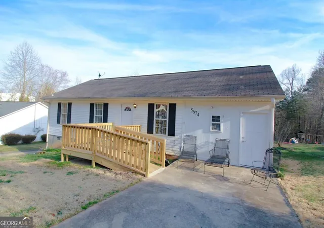Photo 2 of Single family home for sale at 5674 Maiden Ln, Lula, GA 30554 | MLS# 10846232 | Listing updated on 2026-09-30