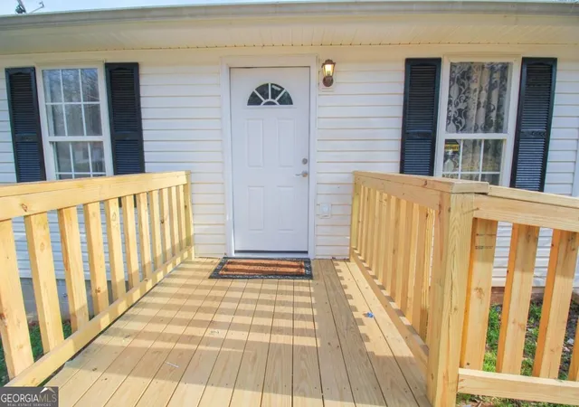 Photo 3 of Single family home for sale at 5674 Maiden Ln, Lula, GA 30554 | MLS# 10846232 | Listing updated on 2026-09-30
