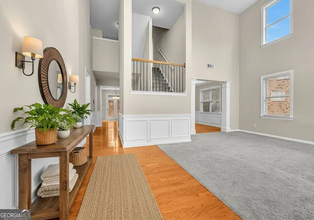 Photo 4 of Single family home for sale at 5401 Stone Cvs Dr SW, Atlanta, GA 30331 | MLS# 10837564 | Listing updated on 2026-09-15