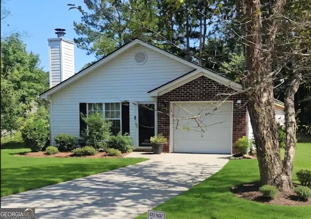 Photo 1 of Single family home for sale at 4384 Chestnut Oaks Tr, Lithonia, GA 30038 | MLS# 10849695 | Listing updated on 2026-09-23