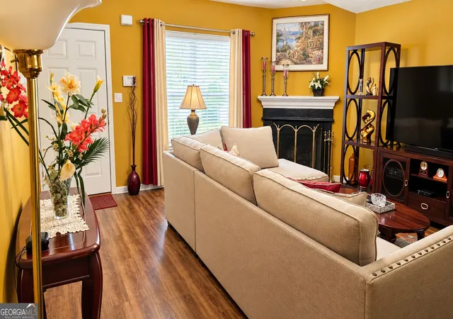 Photo 3 of Single family home for sale at 4384 Chestnut Oaks Tr, Lithonia, GA 30038 | MLS# 10849695 | Listing updated on 2026-09-23