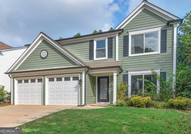 Single family home for sale at 604 Lullingstone Dr SE, Marietta, GA 30067 | MLS# 10849456