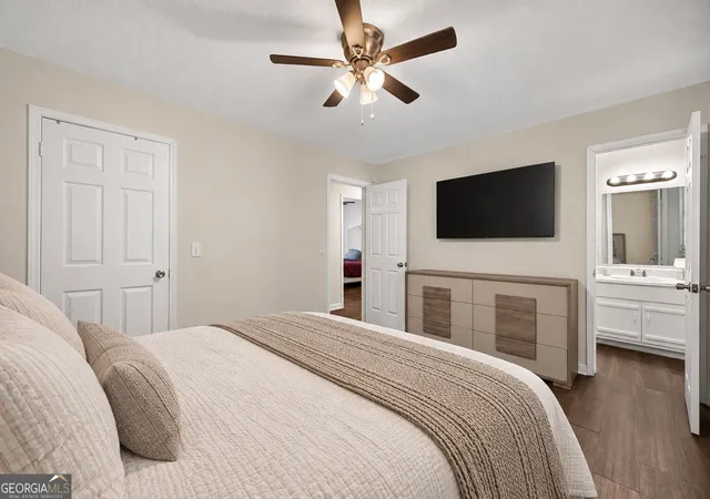 Photo 3 of Single family home for sale at 3760 Sunny Hl Dr, Loganville, GA 30052 | MLS# 10854753 | Listing updated on 2026-10-30