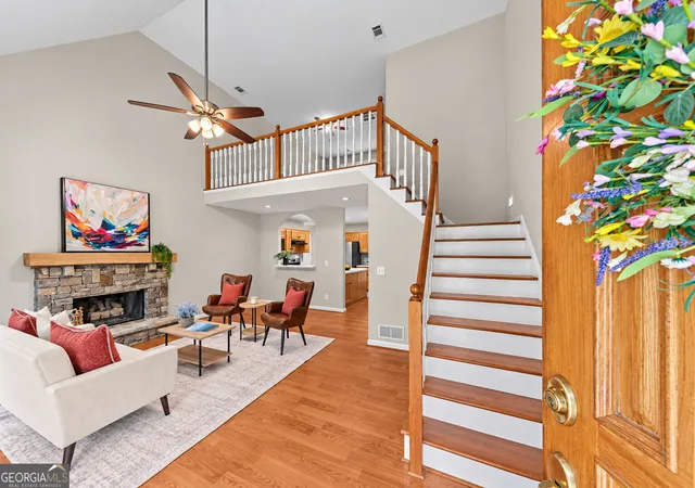 Photo 3 of Sale Pending at 4062 Crabapple Dr, Gainesville, GA 30507 | MLS# 10843126 | Listing updated on 2026-09-15