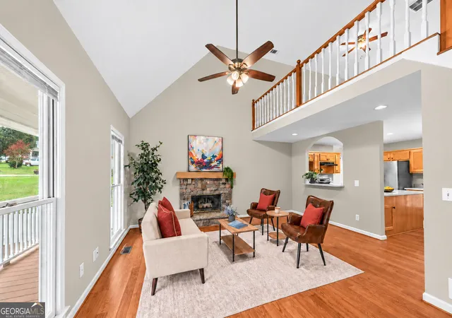 Photo 3 of Sale Pending at 4062 Crabapple Dr, Gainesville, GA 30507 | MLS# 10843126 | Listing updated on 2026-09-15