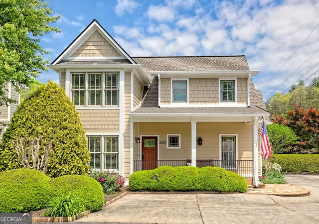 Photo 2 of Sale Pending at 2265 Eastgate Dr, Hiawassee, GA 30546 | MLS# 10849064 | Listing updated on 2026-10-03
