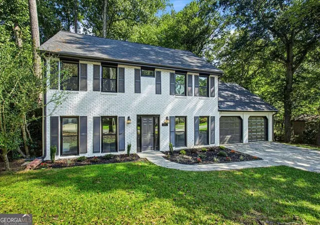 Photo 2 of Single family home for sale at 1362 Murdock Rd, Marietta, GA 30062 | MLS# 10840744 | Listing updated on 2026-09-18