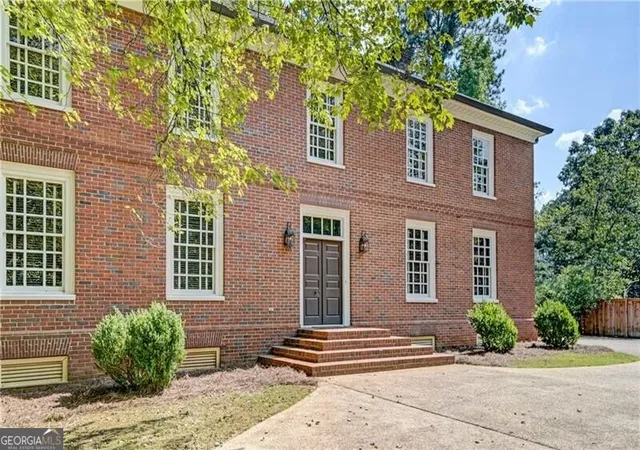 Photo 3 of Single family home for sale at 1740 Highgrove Clb Dr, Milton, GA 30004 | MLS# 10840542 | Listing updated on 2026-09-18