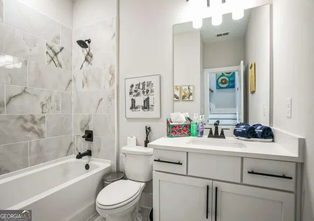 Photo 2 of Townhouse for sale at 607 Red Clay Farms Ln, Suwanee, GA 30024 | MLS# 10880371 | Listing updated on 2026-10-28
