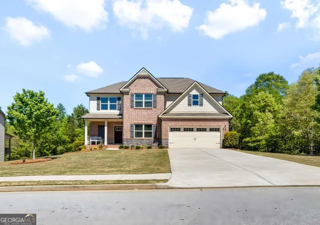 Photo 2 of Single family home for sale at 189 Bella Dr, Monroe, GA 30655 | MLS# 10736608 | Listing updated on 2026-09-19