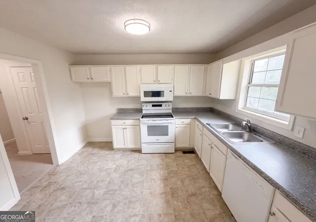 Photo 2 of Single family home for sale at 1179 Horsley Ml Rd, Carrollton, GA 30116 | MLS# 10846016 | Listing updated on 2026-09-26