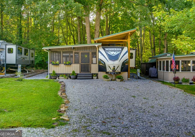 Photo 3 of Single family home for sale at 324 Leisure Acres Dr, Cleveland, GA 30528 | MLS# 10845011 | Listing updated on 2026-09-26
