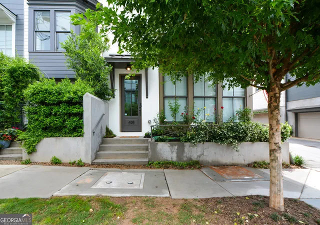 Photo 2 of Townhouse for sale at 698 Fraser St Se #85, Atlanta, GA 30315 | MLS# 10841087 | Listing updated on 2026-09-10