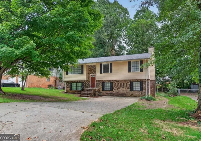 Photo 1 of Single family home for sale at 8948 Raven Dr, Jonesboro, GA 30238 | MLS# 10853455 | Listing updated on 2026-10-09